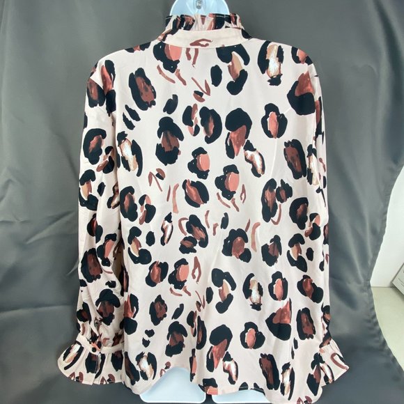 Eloquii Frankie Button Down Blouse In Panthera Animal Print Size 18 - Picture 12 of 12